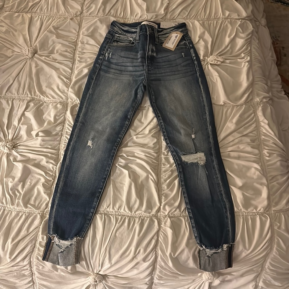 KanCan Claire Cuffed Jeans
